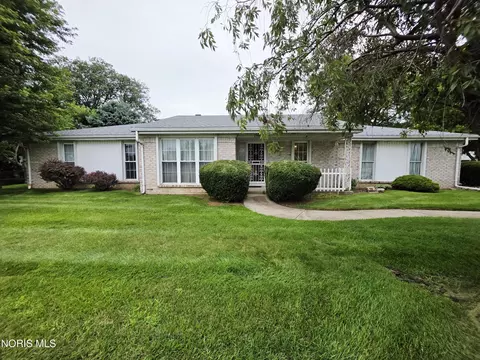2159 Shoreland Ave, Toledo, OH 43611