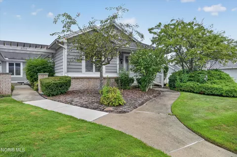 2363 Mckivett Dr, Toledo, OH 43615