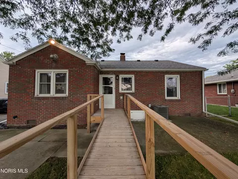 Other - 404 E Union St, Walbridge, OH 43465 photo 10 of 17