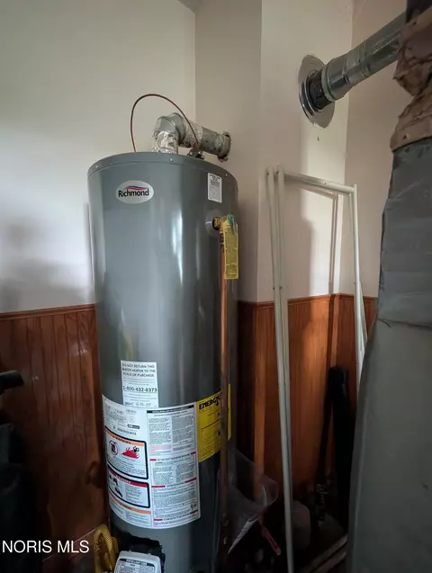 Other - 404 E Union St, Walbridge, OH 43465 photo 13 of 17