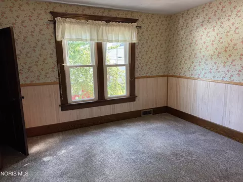 Bedroom - 306 E Church St, West Unity, OH 43570 photo 2 of 4