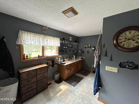 Bath - 11801 Rd 132, Paulding, OH 45879 photo 1 of 6