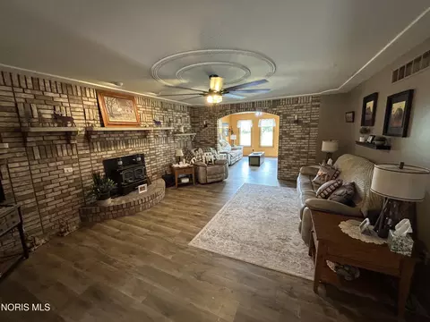 Living - 11801 Rd 132, Paulding, OH 45879 photo 3 of 5