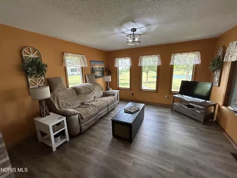 Living - 11801 Rd 132, Paulding, OH 45879 photo 5 of 5