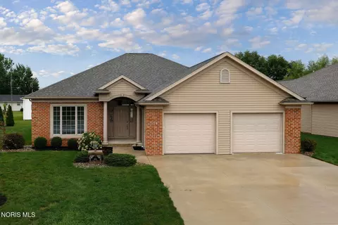 806 Silver Pines Dr, Kalida, OH 45853