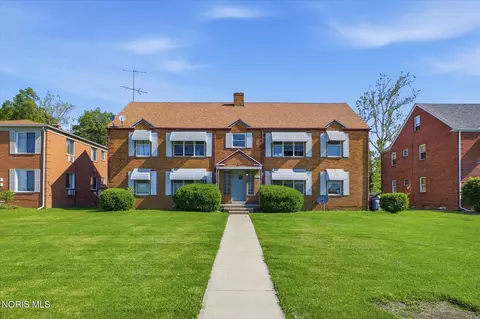 1384 N Cove Blvd, Toledo, OH 43606