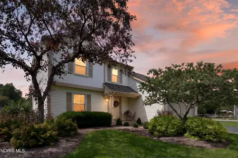 3845 Pepperwood Ct, Sylvania, OH 43560