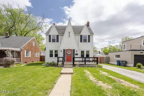 1805 Heatherdowns Blvd, Toledo, OH 43614