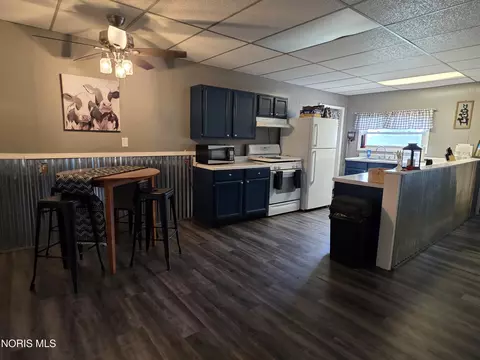 Kitchen - 14743 Ohio 120, Lyons, OH 43533 photo 1 of 3
