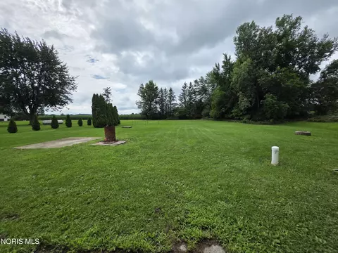 Exterior - 14743 Ohio 120, Lyons, OH 43533 photo 3 of 6