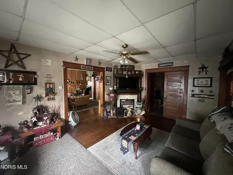 214 S 214 12 S 7th St, Upper Sandusky, OH 43351 photo 2
