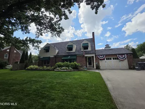 2911 Middlesex Dr, Toledo, OH 43606
