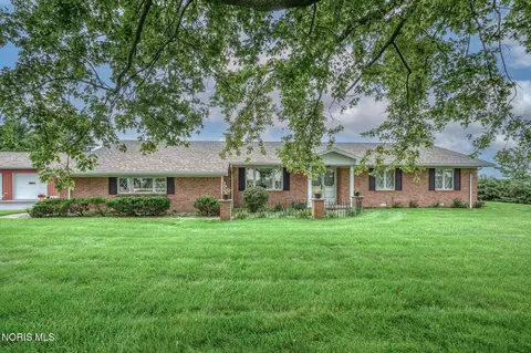19970 Mccutcheonville Rd, Pemberville, OH 43450