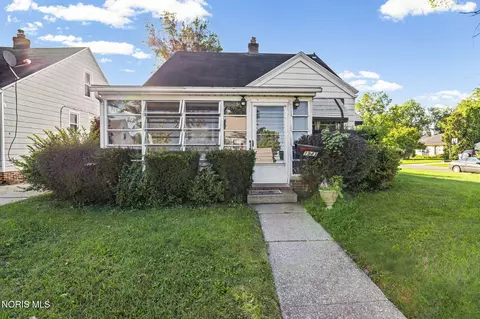 1943 Glencairn Ave, Toledo, OH 43614
