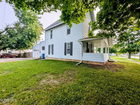 Exterior - 408 W Jackson St, West Unity, OH 43570 photo 4 of 7