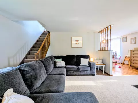Living - 408 W Jackson St, West Unity, OH 43570 photo 3 of 4