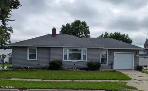 208 N Michigan St, Edon, OH 43518