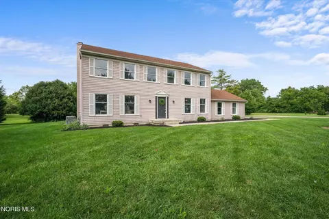 1113 Mourning Dove Ln, Bowling Green, OH 43402