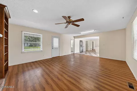 Living - 2416 Springmill Rd, Findlay, OH 45840 photo 4 of 4