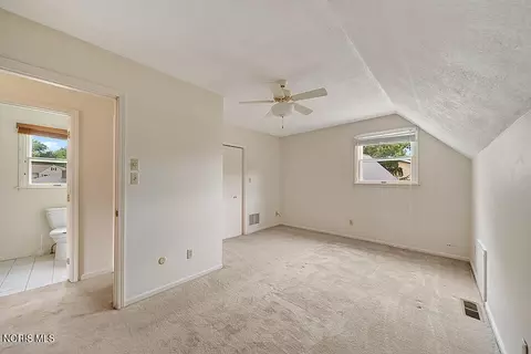 Bedroom - 2416 Springmill Rd, Findlay, OH 45840 photo 6 of 7