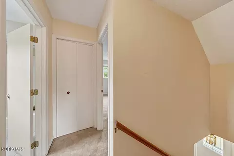 Entry Way - 2416 Springmill Rd, Findlay, OH 45840 photo 2 of 2