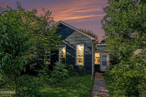 628 Orchard St, Toledo, OH 43609