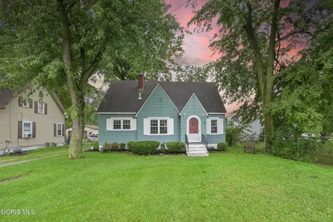 6939 Dorr St, Toledo, OH 43615