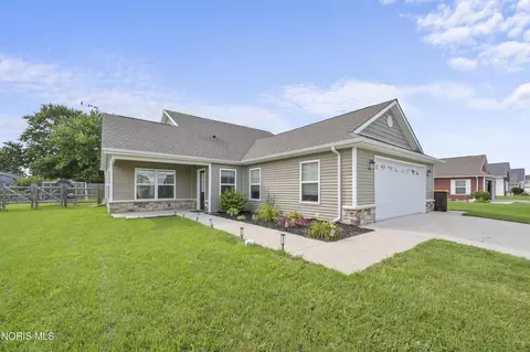 7 Cascade Ln, Delta, OH 43515