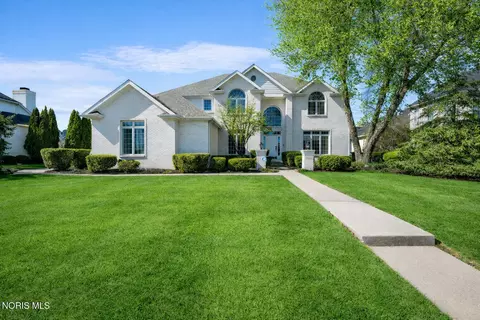 26281 Seminary Rd, Perrysburg, OH 43551