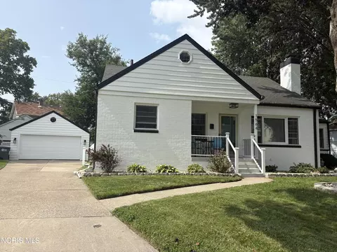 1564 Glenbrook Dr, Toledo, OH 43614