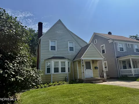 4126 Mayfield Dr, Toledo, OH 43612