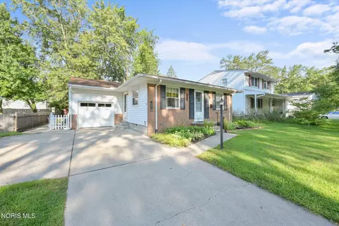 2521 Orchard Hills Blvd, Toledo, OH 43615