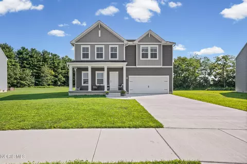1752 Wexford Dr, Bowling Green, OH 43402