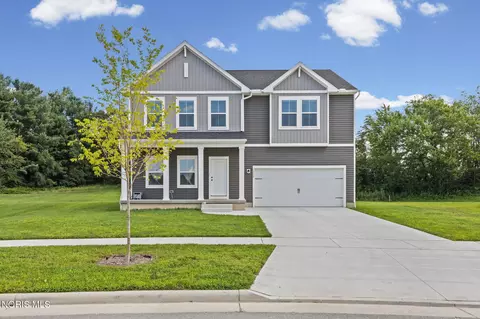 1752 Wexford Dr, Bowling Green, OH 43402