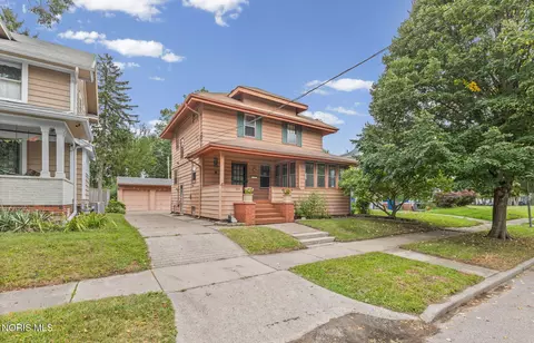 1814 Princeton Dr, Toledo, OH 43614