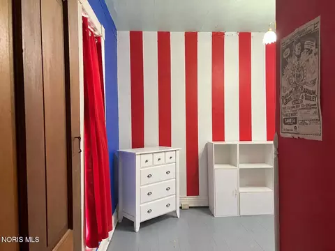 Bedroom - 214 E Merrin St, Payne, OH 45880 photo 4 of 10