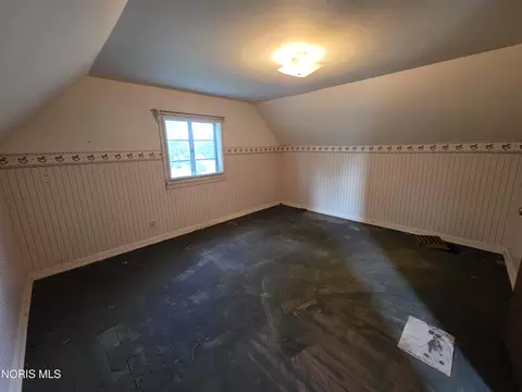 Bedroom - 434 Elm St, Deshler, OH 43516 photo 1 of 2