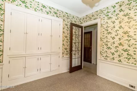 Dining - 2125 Mount Vernon Ave, Toledo, OH 43607 photo 3 of 3
