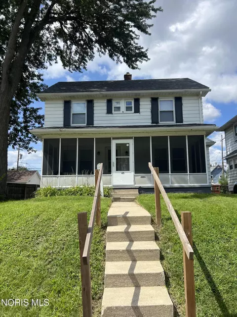 476 Shasta Dr, Toledo, OH 43609