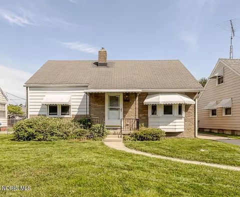 3108 Ravenwood Blvd, Toledo, OH 43614