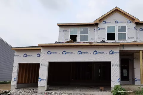 2140 Ellen Dr, Holland, OH 43528