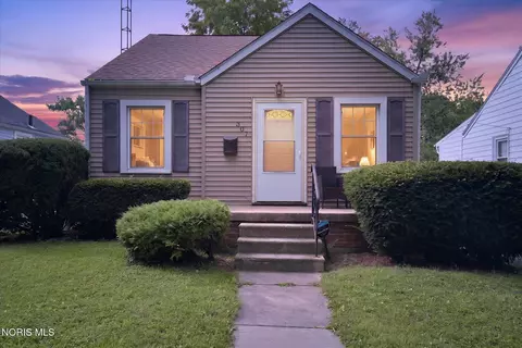307 Sunset Blvd, Toledo, OH 43612