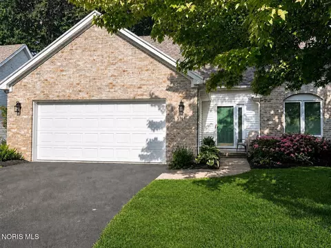 5164 Talmadge Woods Dr, Toledo, OH 43623