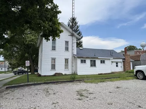 Exterior - 107 W North St, West Unity, OH 43570 photo 3 of 3