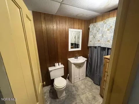 Bath - 107 W North St, West Unity, OH 43570 photo 2 of 2