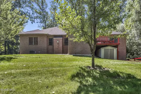 Exterior - 914 Kimmel Ct, Upper Sandusky, OH 43351 photo 4 of 7