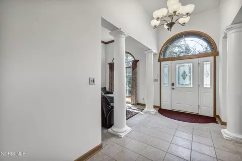 Entry Way - 914 Kimmel Ct, Upper Sandusky, OH 43351 photo 1 of 1