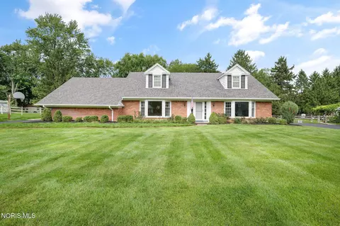 6356 Oakland Ct, Sylvania, OH 43560