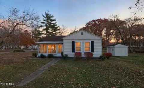 4436 Foxglove Rd, Toledo, OH 43623