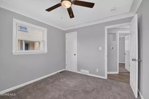 Bedroom - 2272 Westmonte Rd, Toledo, OH 43607 photo 2 of 5